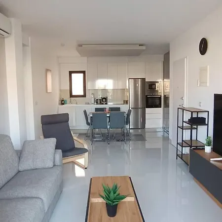 Garcia Deluxe Apartment