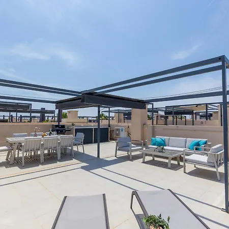 2bd Coastal Gem With Pool & Terrace - Torre de la Horadada