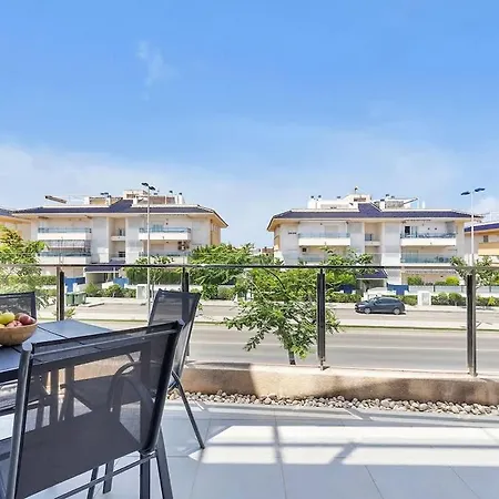 公寓 2bd Coastal Gem With Pool & Terrace -