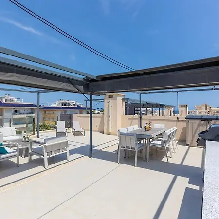2bd Coastal Gem With Pool & Terrace -